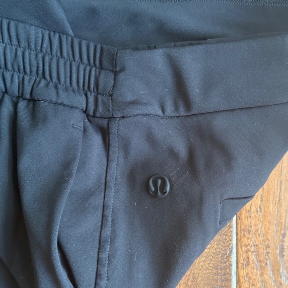 Lululemon Straight-Leg Mid-Rise Pant Luxtreme, Regular Size Small - Picture 6 of 8
